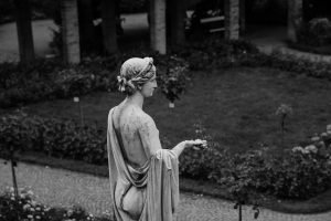 Woman Roman Statue Black and White, n canvas roman statue art prints 24x36 black and white​